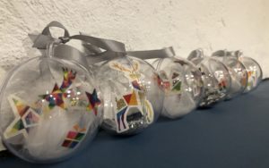 Lire la suite à propos de l’article DIY : Des boules de Noël personnalisées